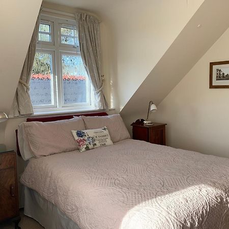 Corfe Mullen Heatherdene House المظهر الخارجي الصورة