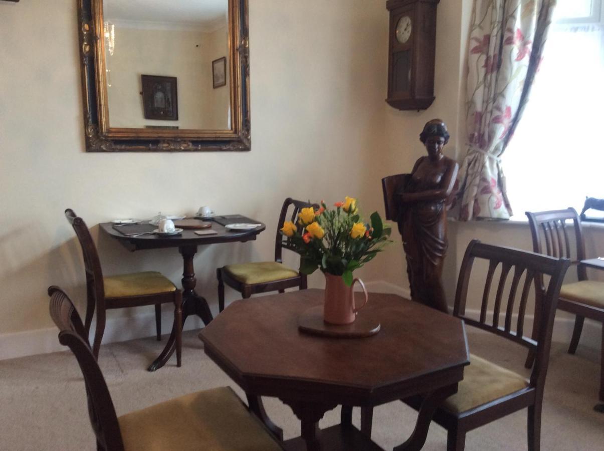 Corfe Mullen Heatherdene House المظهر الخارجي الصورة