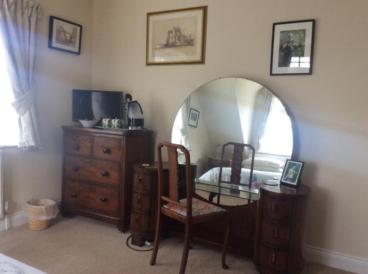 Corfe Mullen Heatherdene House المظهر الخارجي الصورة