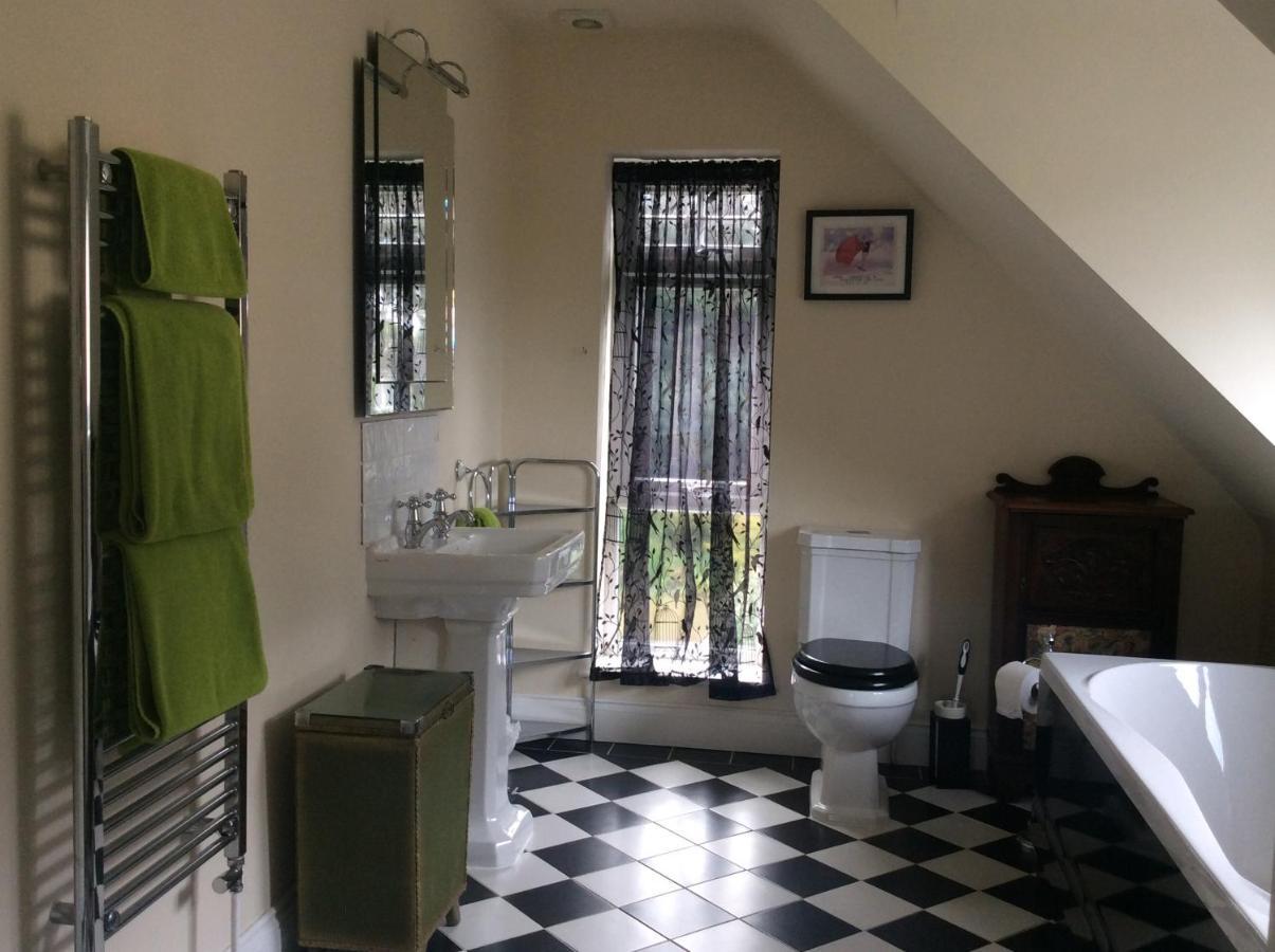 Corfe Mullen Heatherdene House المظهر الخارجي الصورة