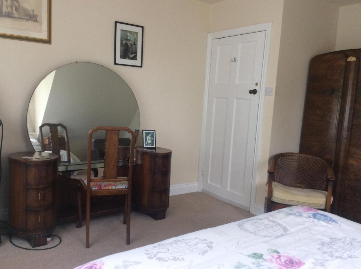 Corfe Mullen Heatherdene House المظهر الخارجي الصورة
