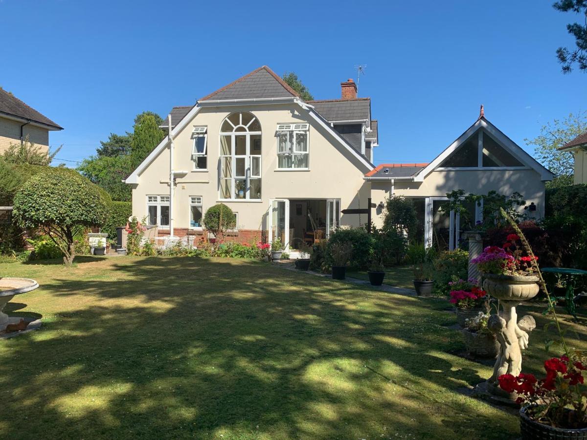 Corfe Mullen Heatherdene House المظهر الخارجي الصورة