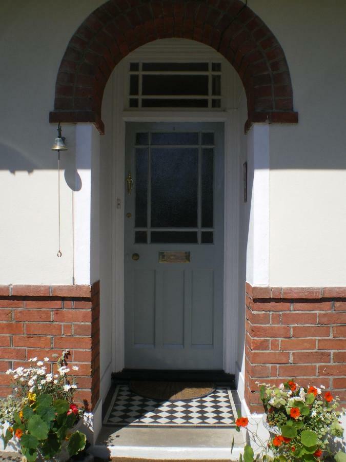 Corfe Mullen Heatherdene House المظهر الخارجي الصورة